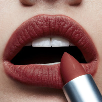 Powder Kiss Lipstick Devoted To Chili 3g