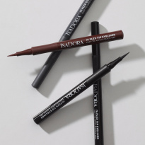 Flex Tip Eyeliner 1,2 ml ─ #81 Matt Black