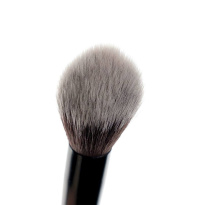 No. 13 Highlight Brush