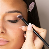 No. 15 Angled Blending Eye Brush