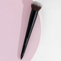 No. 3 Multi-Tasking Brush