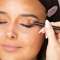 No. 16 Tapered Blending Eye Brush