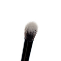 No. 16 Tapered Blending Eye Brush