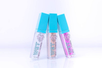 Wet Gloss Lipgloss + Plumper 5,6 ml ─ Manhattan