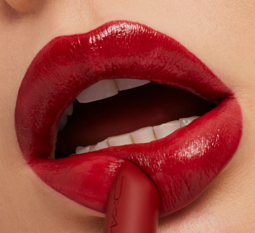 Macximal Sleek Satin Lipstick 3 g – Dubonnet