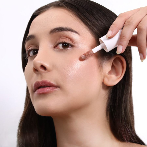 Glow Show Liquid Highlighter 4,3 ml – 003 Champagne Delight