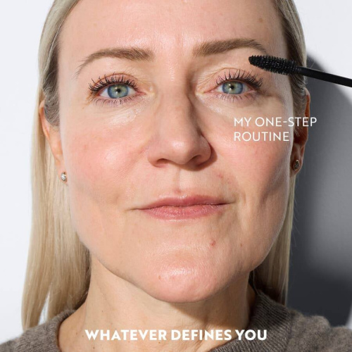 Build Up Mascara Extra Volume Waterproof 10 ml ─ 01 Black