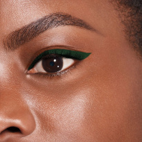 Kajal InkArtist 0,8 g ─ 06 Birodo Green
