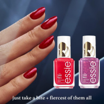 ® x Disney's Snow White Nail Polish Collection 13,5 ml – 1006 Just Take a Bite