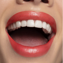 Color Riche Glow Paradise Balm-in-Lipstick 350 Rouge Paradise 3,8g