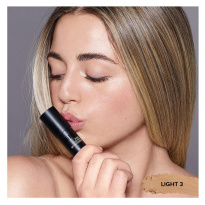 Tinted Blur Foundation Stick Nude 3 Light 6,2g