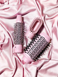 The Interchangable Blow Dry Brush