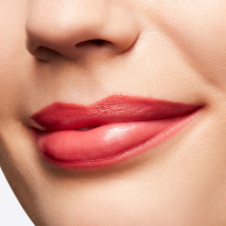 Lustreglass Lipstick 3 g – Gummy Bare