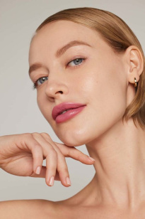Colorluxe Hydrating Cream Lipstick 2 g – Magnolia