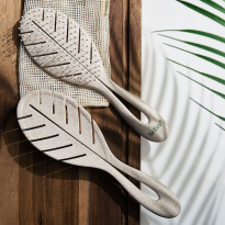 Biodegradable Detangling Leaf Brush