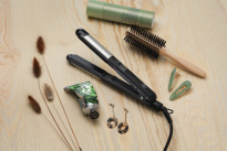 Artist Flat & Curl