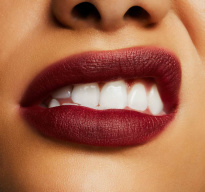 Powder Kiss Liquid Lipcolour – Pretty Pleats! 5 ml