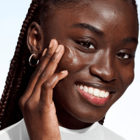 Even Better Vitamin Foundation SPF50 2 Medium Deep Warm 30ml