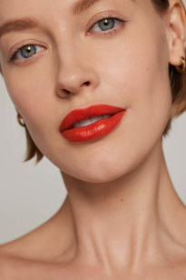 Colorluxe Hydrating Cream Lipstick 2 g – Poppy