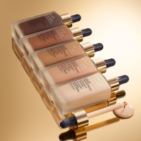 Futurist Skintint Serum Foundation SPF20 3W1 Tawny 30ml