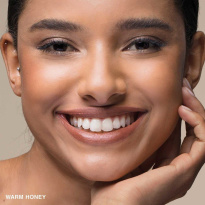 Skin Foundation Stick 9 g ─ #5,5 Warm Honey