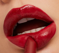 Macximal Sleek Satin Lipstick 3 g – Dubonnet