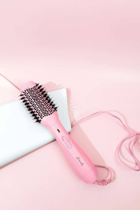 The Blow Dry Brush Pink