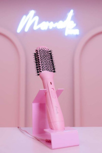 The Blow Dry Brush Pink