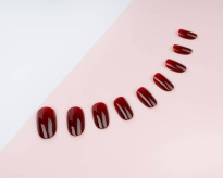 Rouge Oval Nails 24 kpl