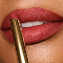 Pure Color Explicit Vellum Matte Lipstick 0,7 g – 110 Wrong Place, Right Time