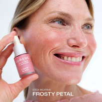 Invisible Illumination Liquid Blush Frosty Petal 15ml