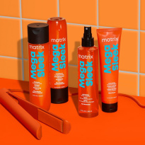 Total Results Mega Sleek Shampoo 300 ml