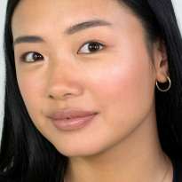 Nudies Glow Highlighter 8 g – Illumi-Naughty