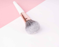 White & Gold Blush Brush