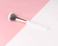 White & Gold Blush Brush