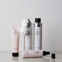 Volumizing Mousse Weightless 300 ml