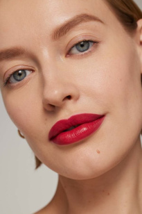 Colorluxe Hydrating Cream Lipstick 2 g – Candy Apple