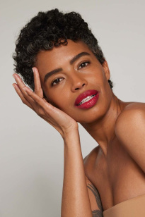 Colorluxe Hydrating Cream Lipstick 2 g – Candy Apple