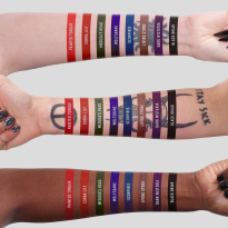 Everlasting Hyperlight Liquid Lipstick 7 ml – 90 Living Stone