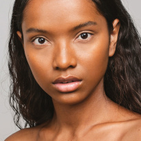 Skin Equal Foundation 30 ml – 70 Caramel