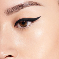 Kajal InkArtist 0,8 g ─ 09 Nippon Noir