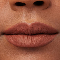 Full On Plumping Lipstick Matte 4,2 ml – Hush Hush Honey