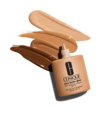 Even Better Glow Light Reflecting Makeup SPF15 30 ml ─ WN 114 Golden