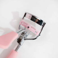 Pro Lash Curler With Comb
