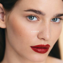 Matte Lipstick 4 g – Vinbär