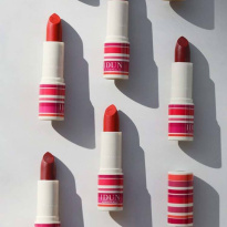 Matte Lipstick 4 g – Vinbär