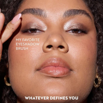 The Matte Eyeshadow Stick Longwear & Water-Resistant 1,2 g ─ 61 Apricot Blush