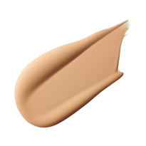 Studio Radiance Serum-Powered Foundation 30 ml ─ NC18
